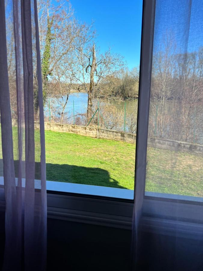 Chez Saliha Et Serge Lamarche-Sur-Saone Екстер'єр фото
