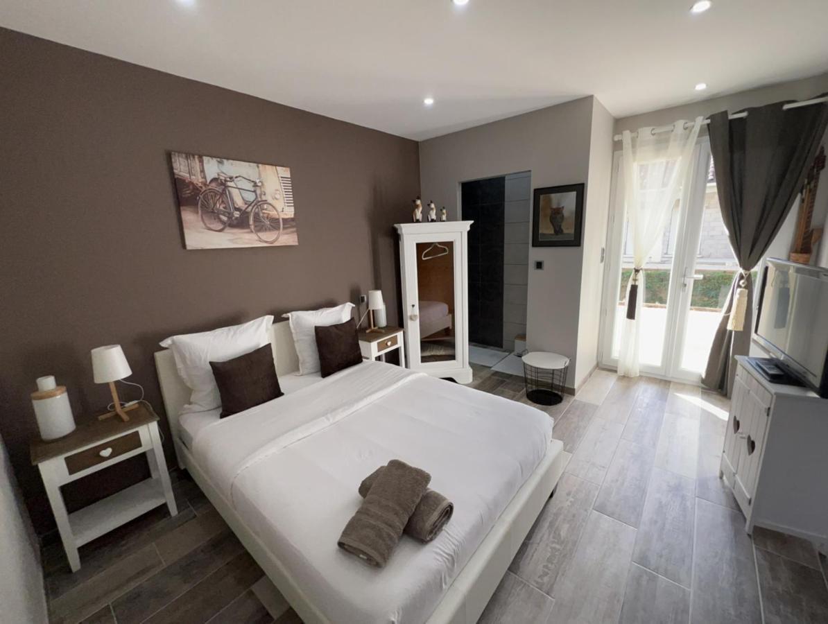 Chez Saliha Et Serge Lamarche-Sur-Saone Екстер'єр фото