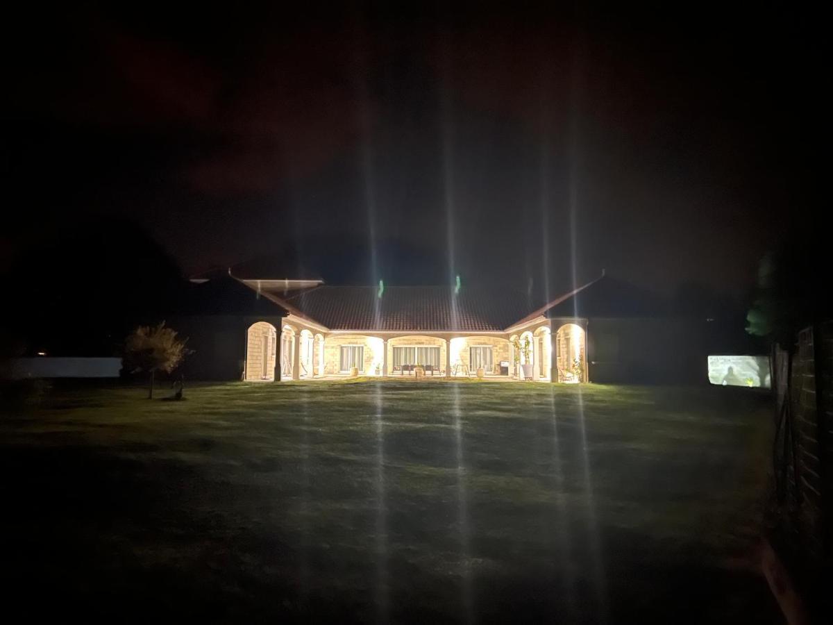 Chez Saliha Et Serge Lamarche-Sur-Saone Екстер'єр фото